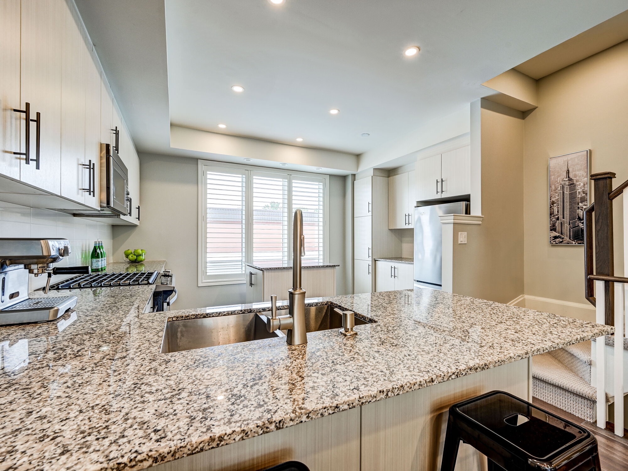 Etobicoke Townhouse For Sale 880 Eastwood Park Gdns